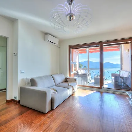 Daire Panorama Fantastico Pool & - Happy